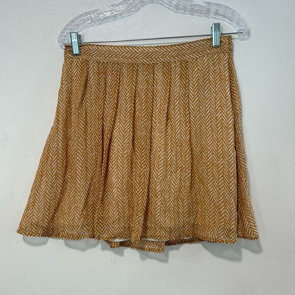 Old Navy Dresses & Skirts - Old Navy Women’s Skirt Mustard Yellow White Herringbone Print Size Small